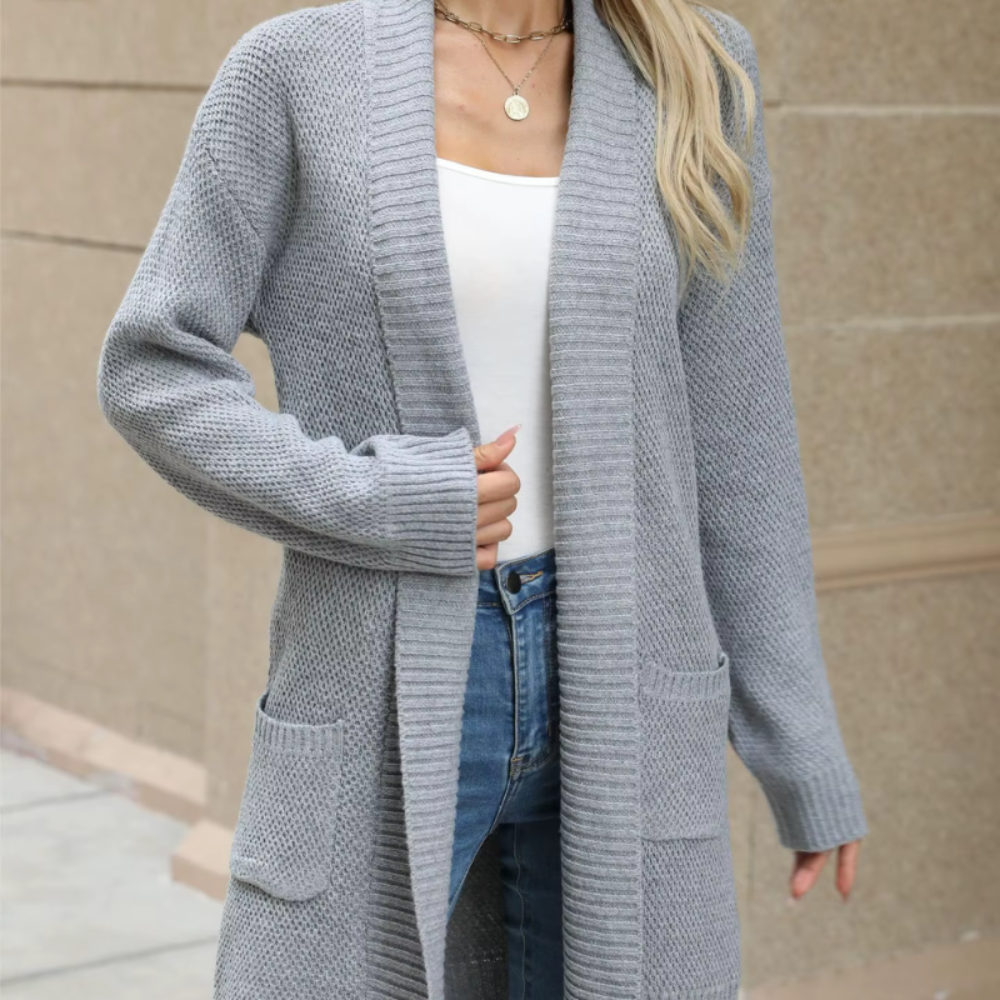 Eliara – Cardigan Schlicht Elegant in Beige